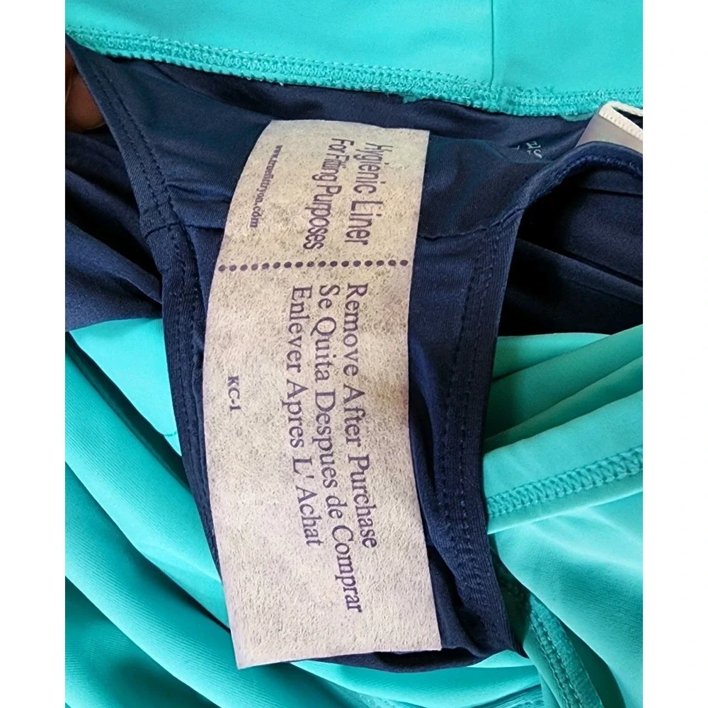 Carve Designs Womens M Board Shorts Aqua Stretch Lined Pockets Swimwear NWT